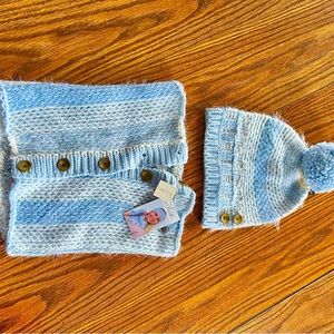 Simply Noelle Beanie Hat & Neck warmer set.